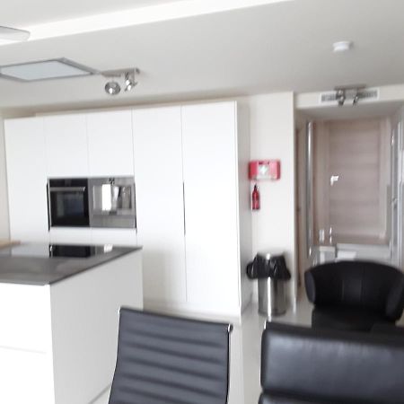 Apartmán Front Port Line Sleeps 6 Marbella Exteriér fotografie