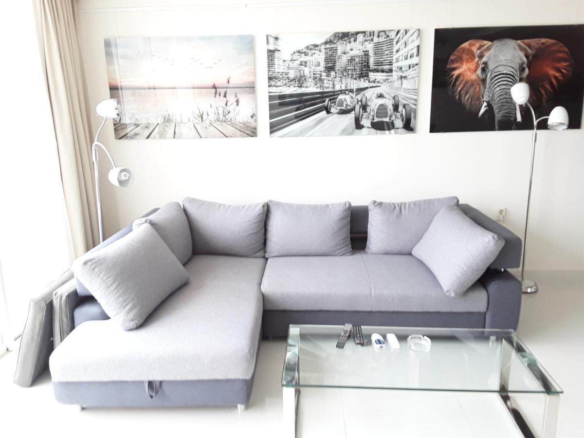 Apartmán Front Port Line Sleeps 6 Marbella Exteriér fotografie