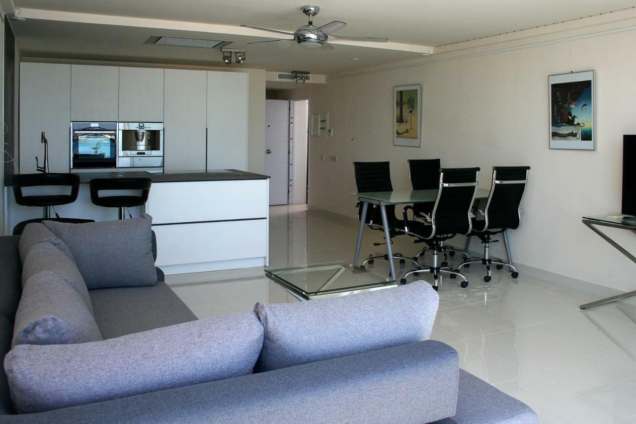 Apartmán Front Port Line Sleeps 6 Marbella Exteriér fotografie